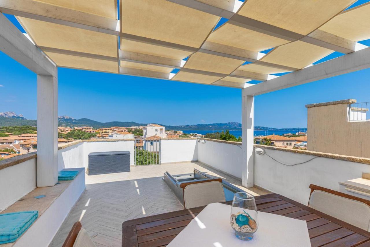 Giglio Apartment Vista Mare E Parcheggio Privato Porto Rotondo Exterior photo